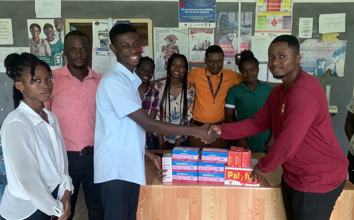 UCC students donate to Essuehyia Health Centre & Essarkyir Methodist Basic School in Ekumfi