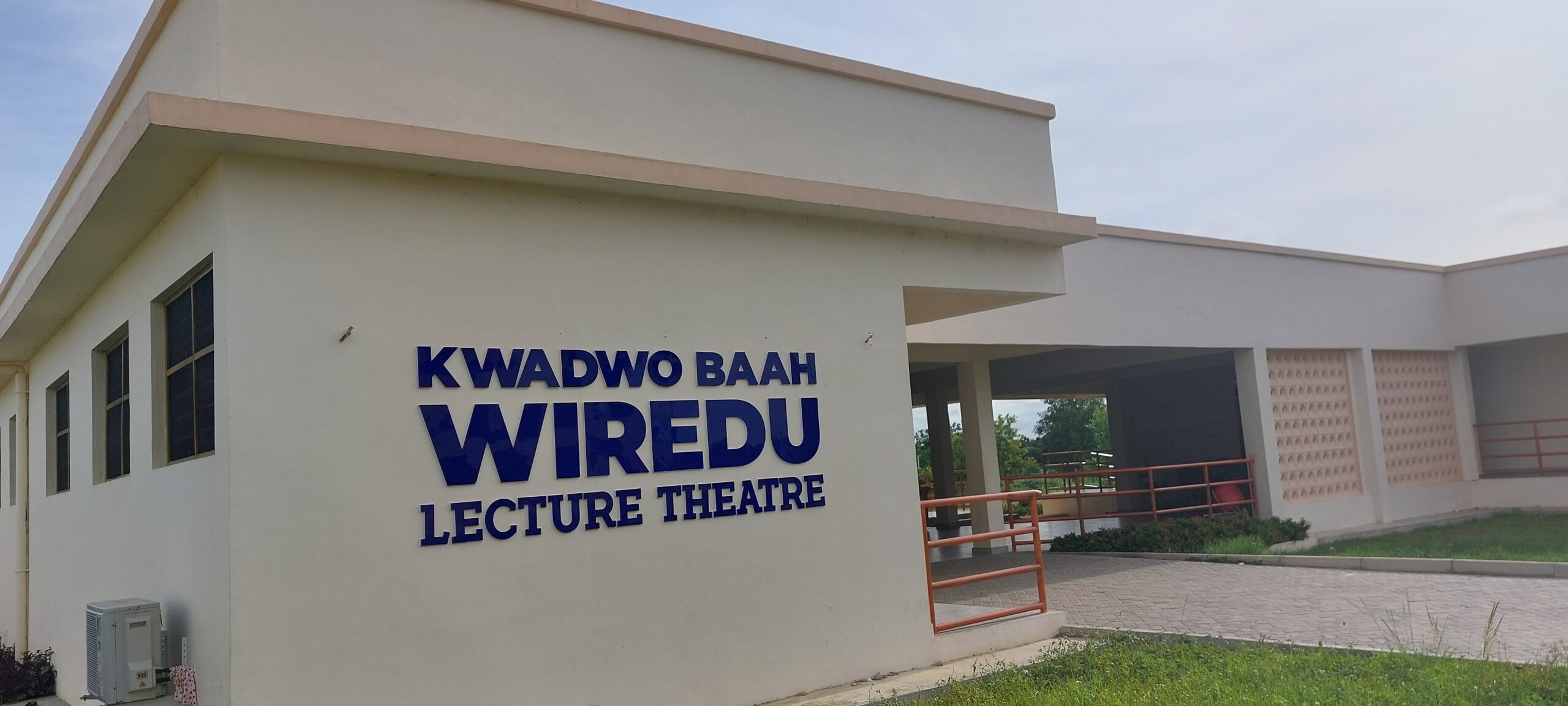 UEW names Lecture Hall after Former Finance Minister Kwadwo Baah-Wiredu