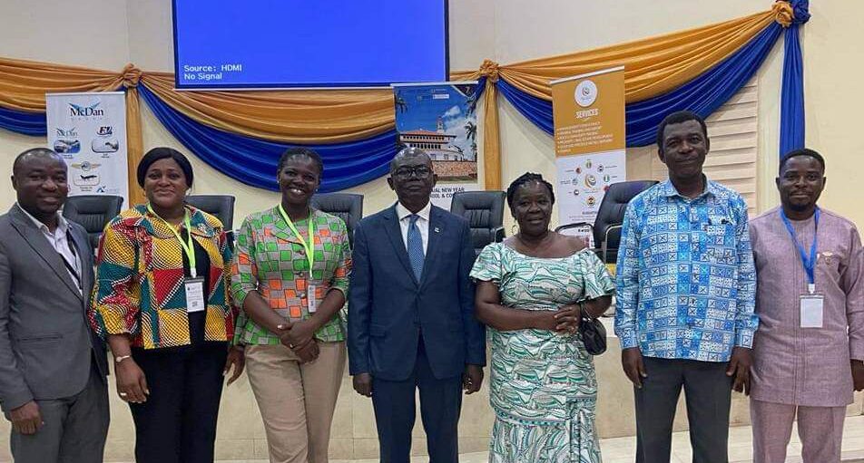 2022 National Best Teacher participates in UG's annual New Year School and Conference